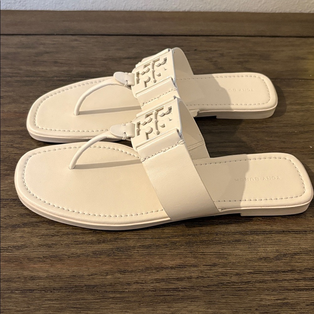 EUC [TORY BURCH] Georgia Logo Toe Slide Sandals Smooth White Leather Women’s 9 - Picture 4 of 12